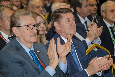 Сергей Грачев: «Меновой двор» – сокращает до минимума дистанцию между производителем и покупателем»